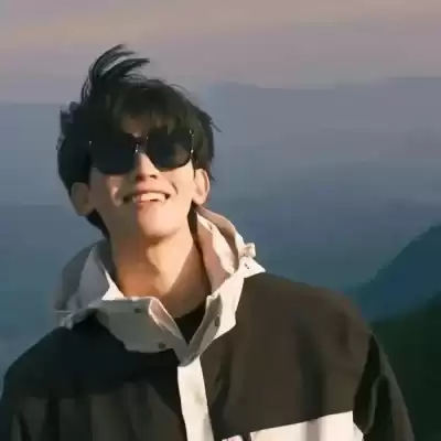 黄莉颖